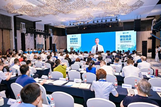 1696951063049.jpg 金融版ChatGPT来了?全国首个金融大模型“天镜”发布,意图理解准确率超9成