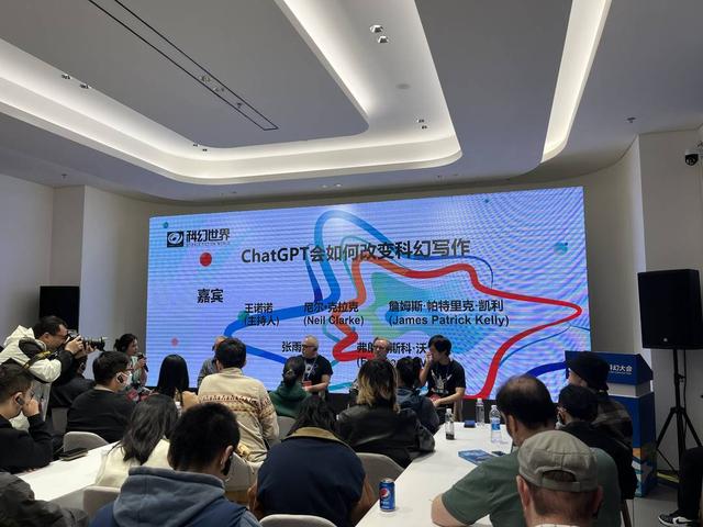1700970218365.jpg 雨果奖得主詹姆斯·帕特里克·凯利谈ChatGPT:无法代替人类 科幻作品需要创作者投入情感封面新闻2023-10-20 18:32封面新闻2023-10-20 18:32