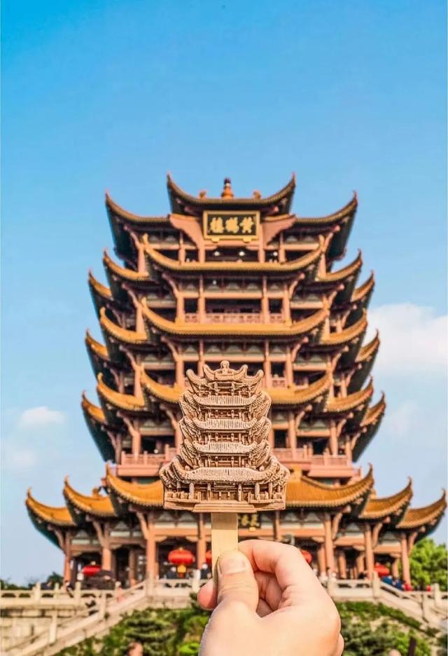 1702114300318.jpg 今天ChatGPT替“鄂”赋诗5首,喊你来品!武汉发布2023-02-12 11:25武汉发布2023-02-12 11:25
