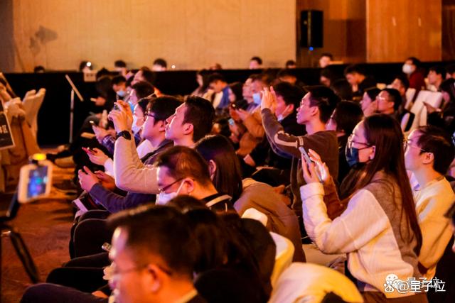 1702653915945.jpg MEET智能未来大会万字实录,ChatGPT:看完让人激动不已量子位2023-12-15 18:39北京量子位2023-12-15 18:39北京