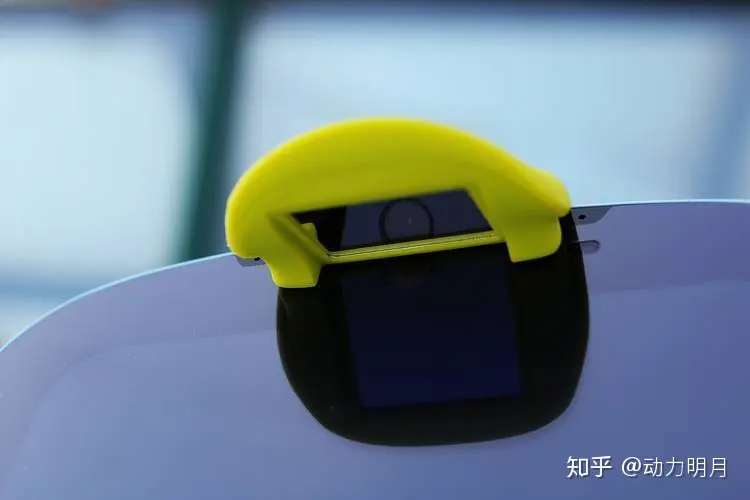 1711359085573.jpg 聪聪AI陪伴教育机器人:全面解析其硬件功能与使用体验