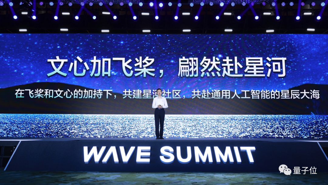 1715205870239.jpg 牛眼下的科技奇观?大语言模型带你探索人工智能新时代!