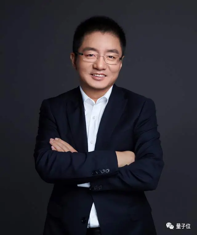 1682008937120.webp 老王再次入局AI,引发资本热潮,光杆司令
