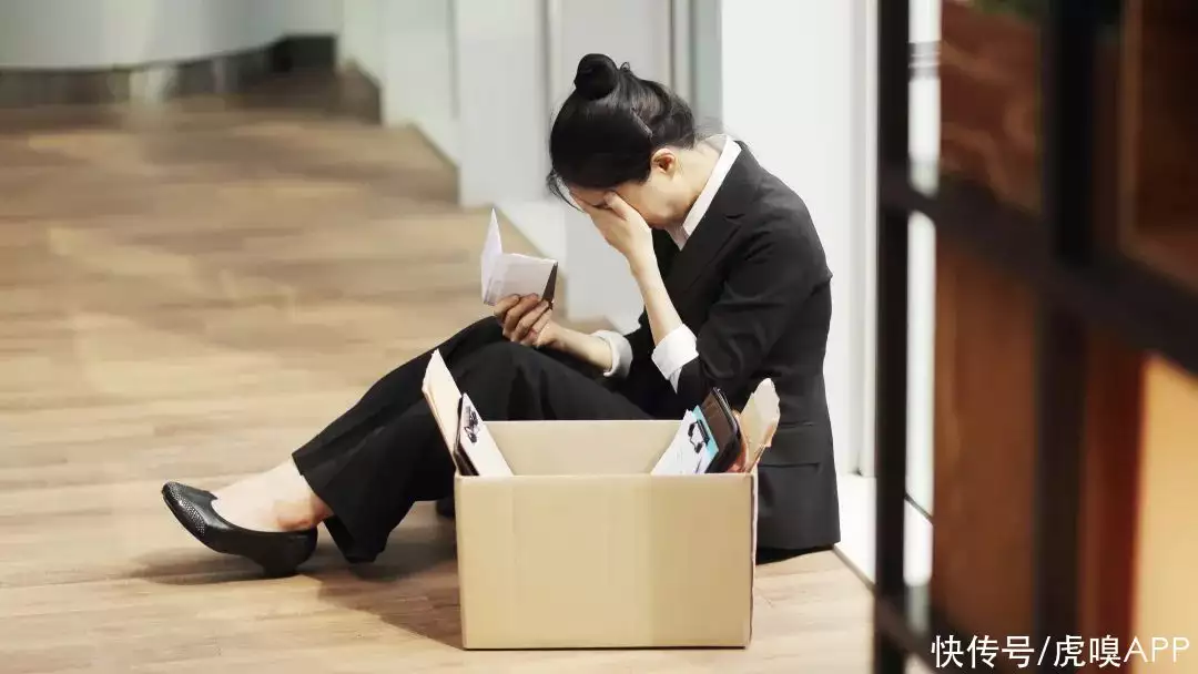 1683264933284.webp ChatGPT:机器人超越人类之路,企业降本增效的新革命?