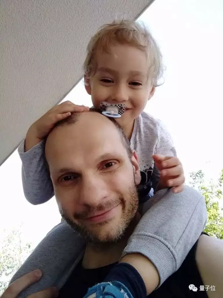 1683265424915.webp 世界最大免费开源数据集背后的高中教师,如何颠覆生成式AI并婉拒40亿估值?