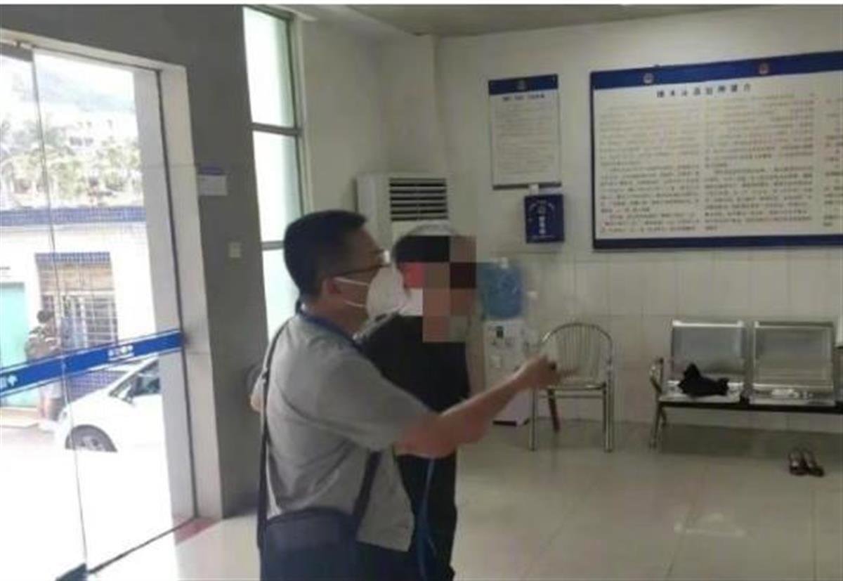 1683558477257.jpeg ChatGPT造假潮?甘肃首例AI假信息案告破,网络空间还需几把‘利剑’?
