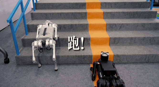 1683559532549.gif “三项能力超ChatGPT”,科大讯飞星火大模型现场接受挑战