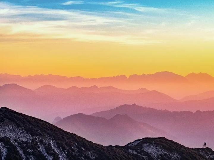 1683561813499.jpeg ChatGpt能否撼动心理咨询师地位?未来职业趋势揭示…