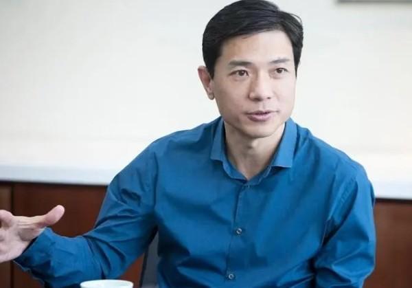 李彦宏预言：AI将成为新一代互联网入口，百度生成式AI押宝未来，你准备好了吗？