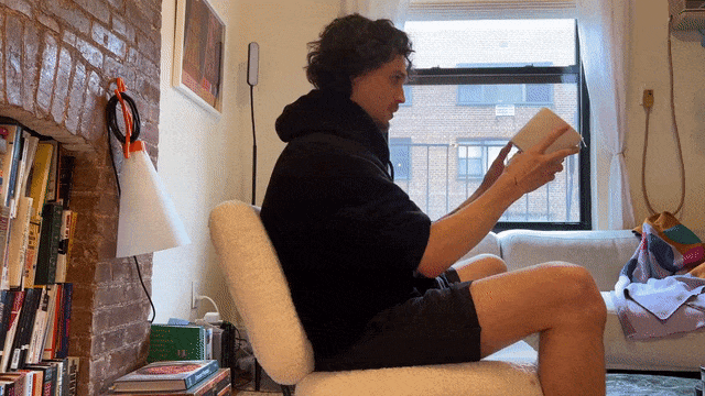 1684300955518.gif ChatGPT+Midjourney,一卷卫生纸拍出科幻大片!200万网友围观